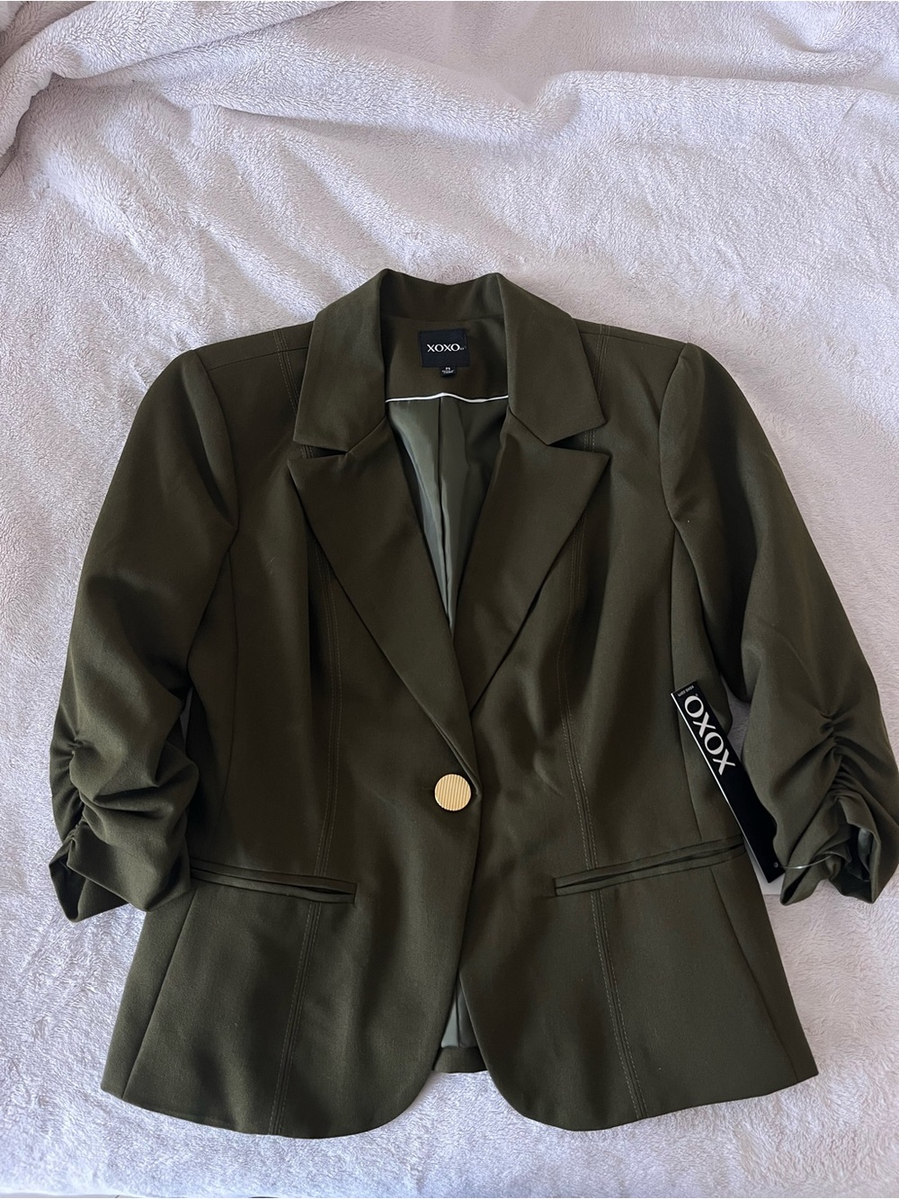 XOXO Single-Button Ruched-Sleeve Blazer